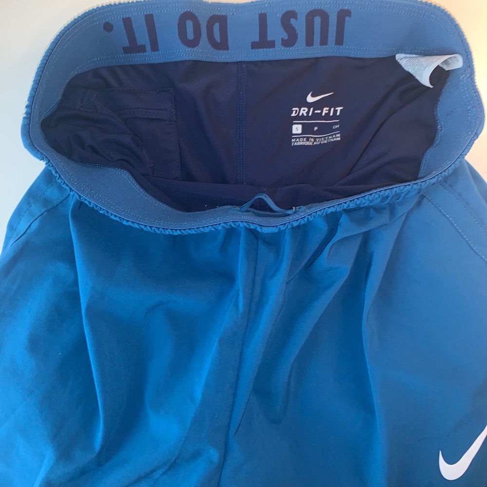 Nike Dri Fit Running Shorts - Picture 3 of 3